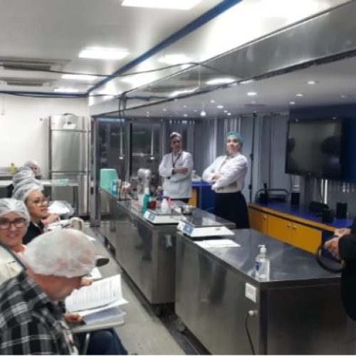 Carreta_escola_03-e1655911369570