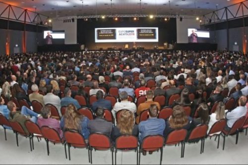 Expo_2019_gerazona_palco-e1648834681186