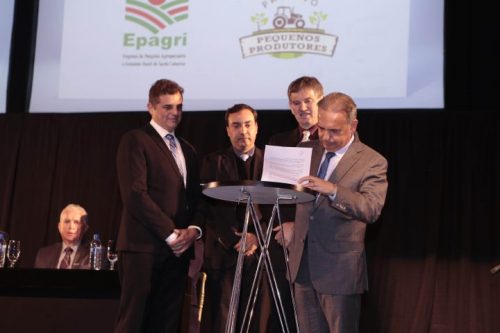 Exposuper_Parceria_Epagri_Acats_Simplus-e1529516384763