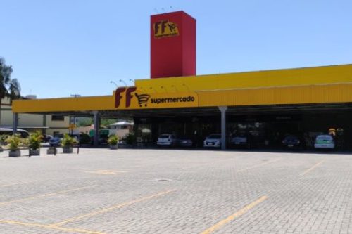 FF_Um_ano-1-e1635530010256