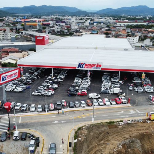 Grupo-Koch-inaugura-loja-Komprao-em-Palhoca