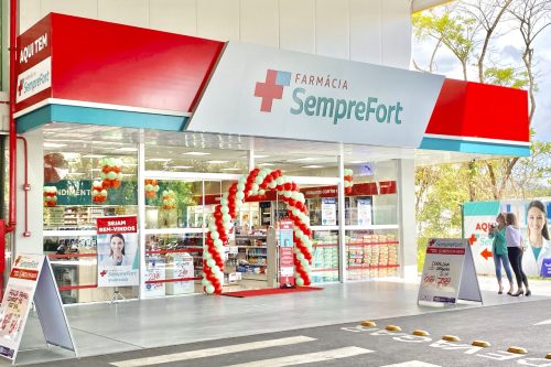 Nova-unidade-em-Biguacu-oferecera-cerca-de-500-itens-entre-produtos-de-perfumaria-higiene-pessoal-dermocosmeticos-e-medicamentos