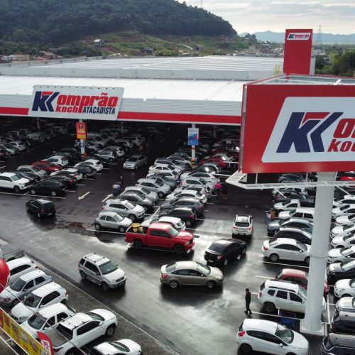 Tubarao-tem-agora-o-seu-segundo-Komprao-a-loja-70-do-Grupo-Koch